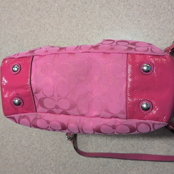 Vintage Coach Pink Canvas And Patent Leather Purse - Picture 8 of 12
